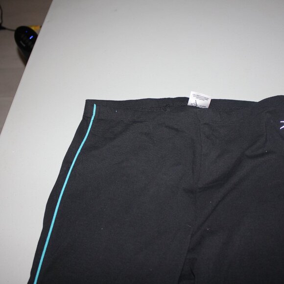 Black Danskins Athletic Pants Size Medium New - Picture 2 of 5